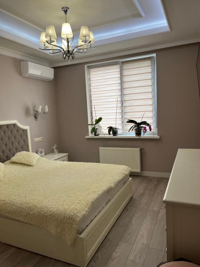 Apartament In The Center Of Chişinau Exteriör bild