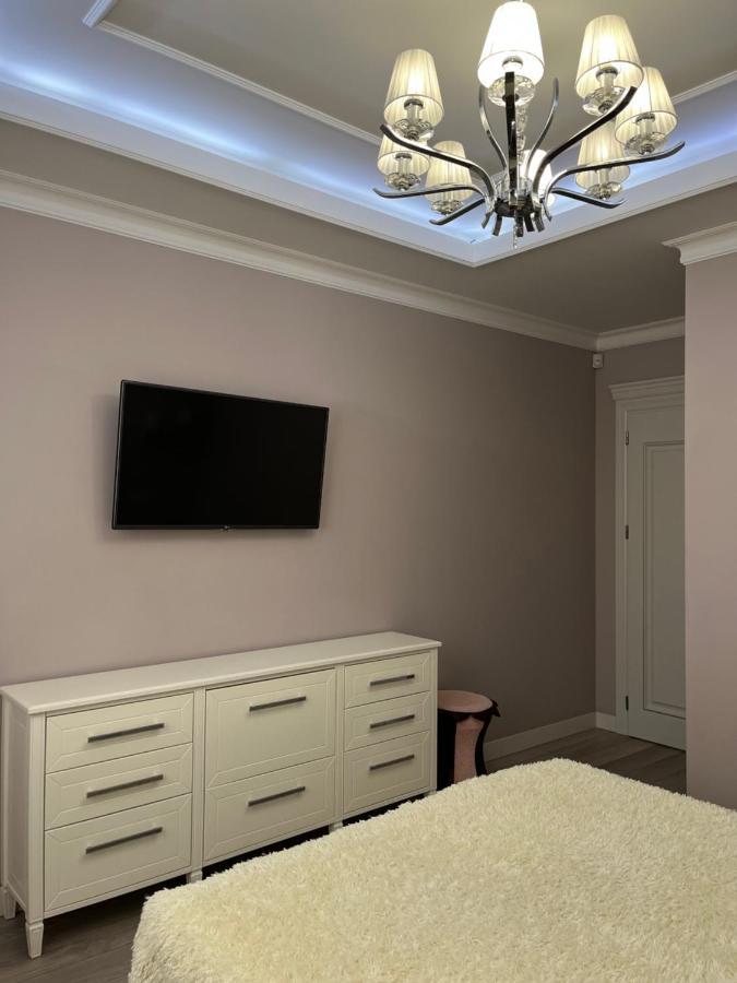 Apartament In The Center Of Chişinau Exteriör bild