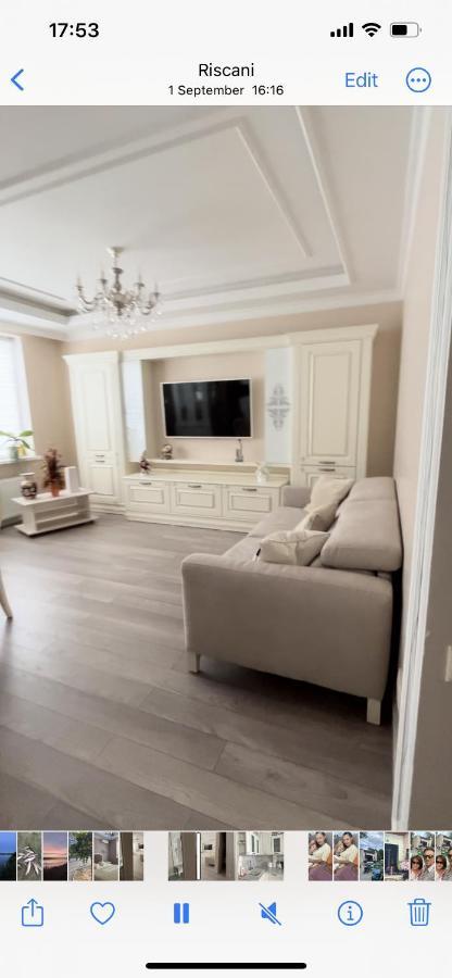 Apartament In The Center Of Chişinau Exteriör bild